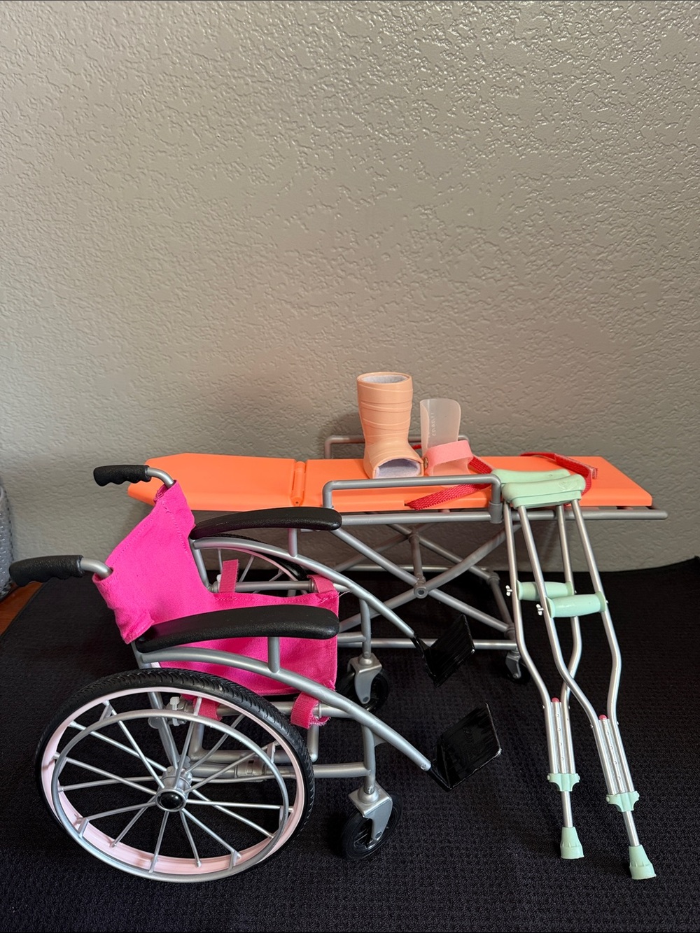 Our Generation 18” Dolls Gurney Hospital Bed Wheelchair Crutches & Cast Medical - Picture 4 of 15